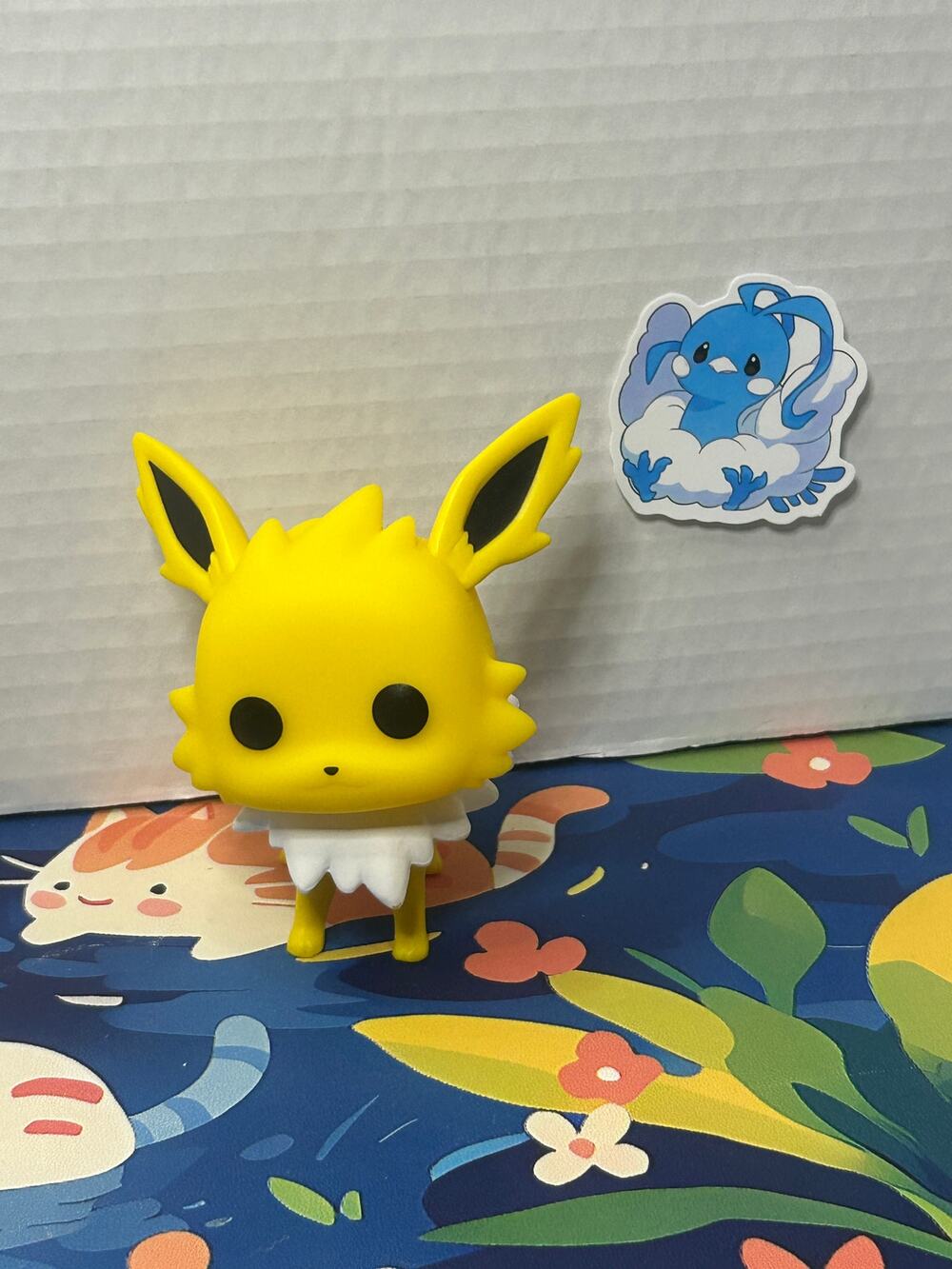 Funko POP! Games- Pokemon JOLTEON Eevee Evolution #628 Vinyl Figure